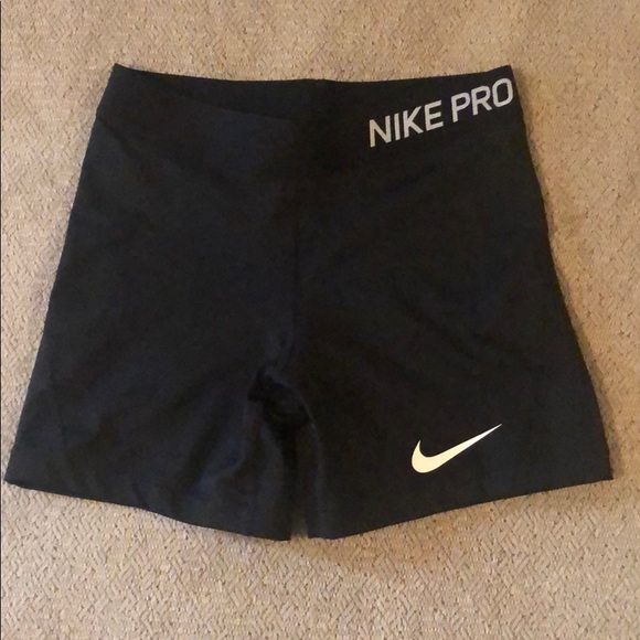 Nike Pants - Compression shorts